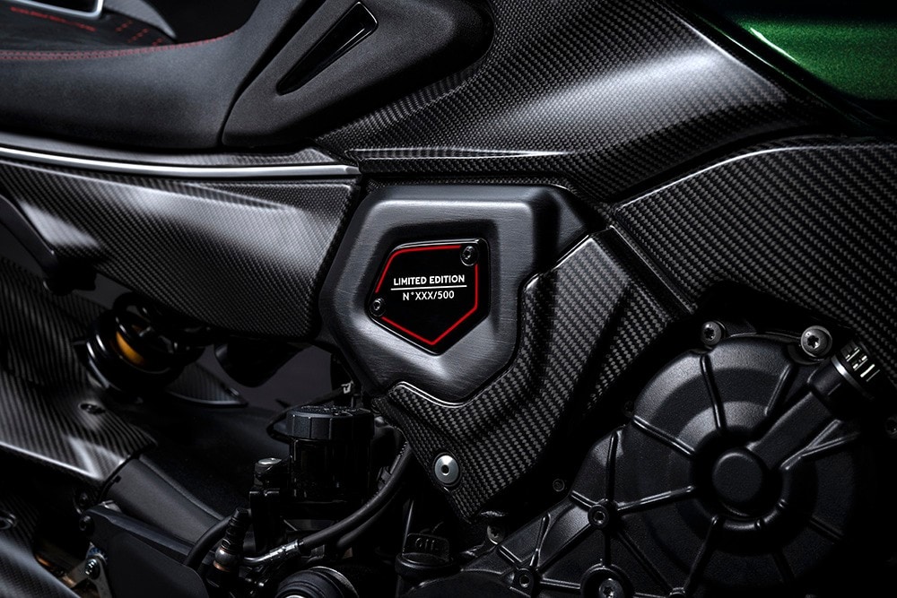 Ducati e Bentley: due serie davvero speciali per la Diavel V4